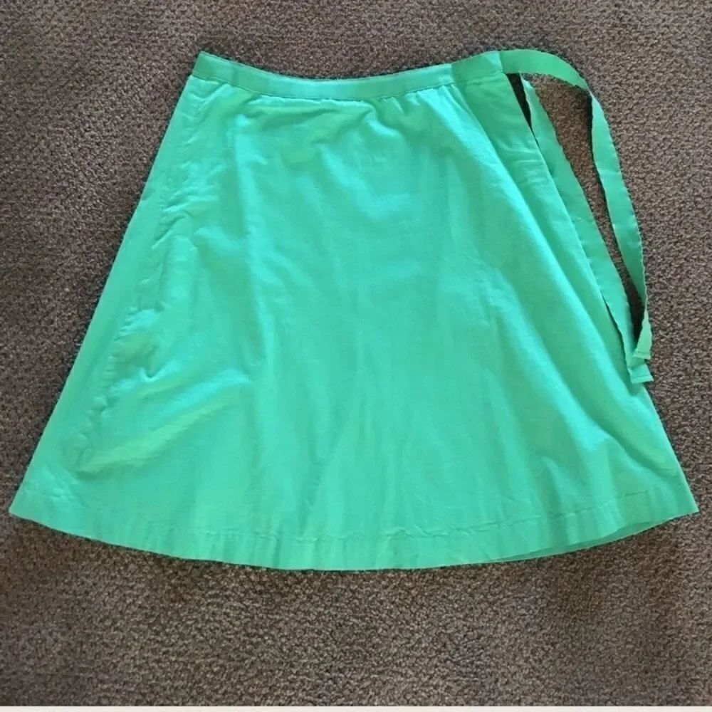 J. Crew Green Spring/Summer Skirt Ties at the Side - Size 0